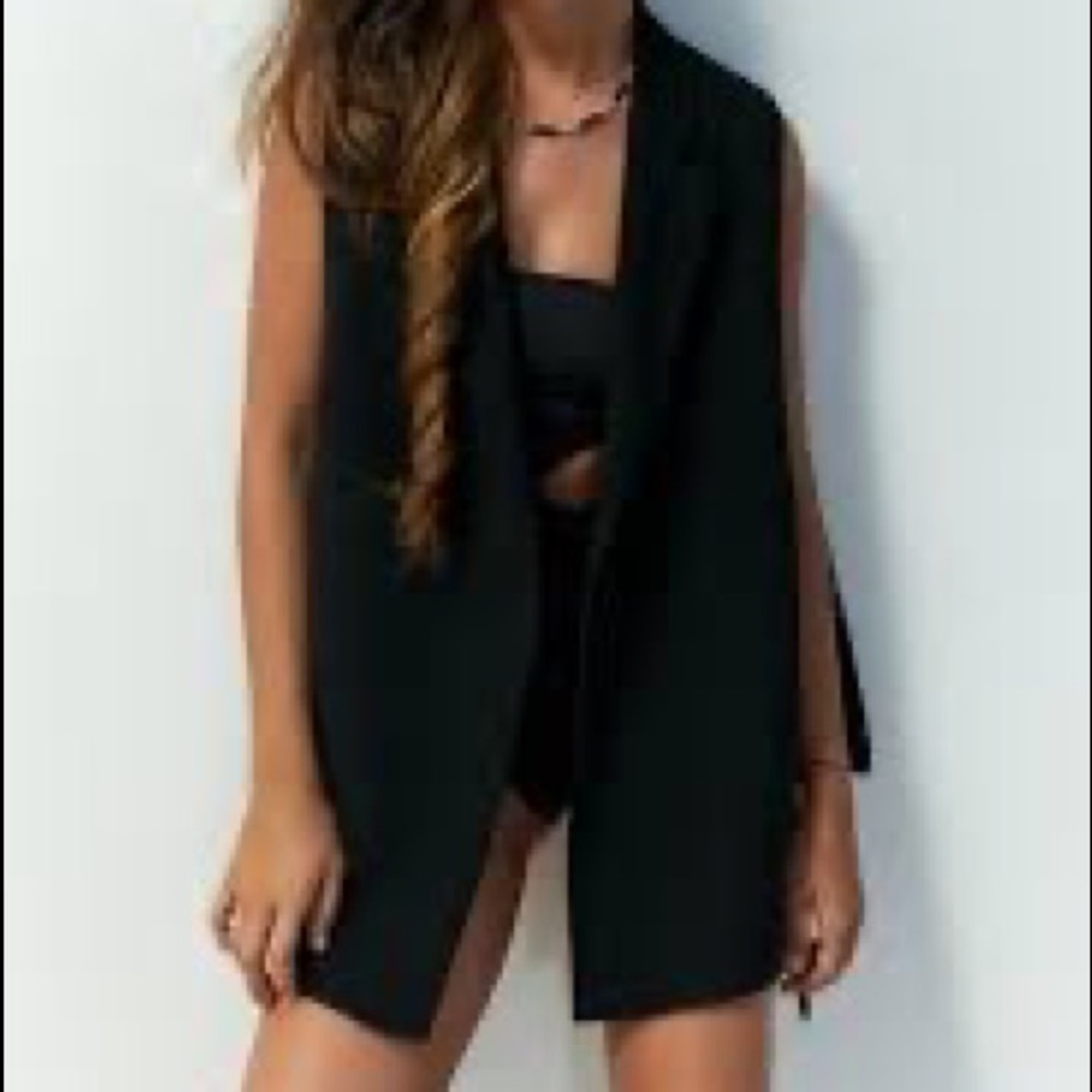 Zara black vest cut out size S NEW